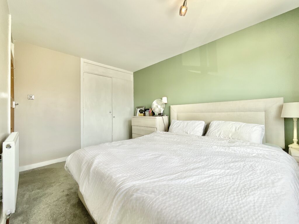 Hollies Brook Close, Gnosall, ST20