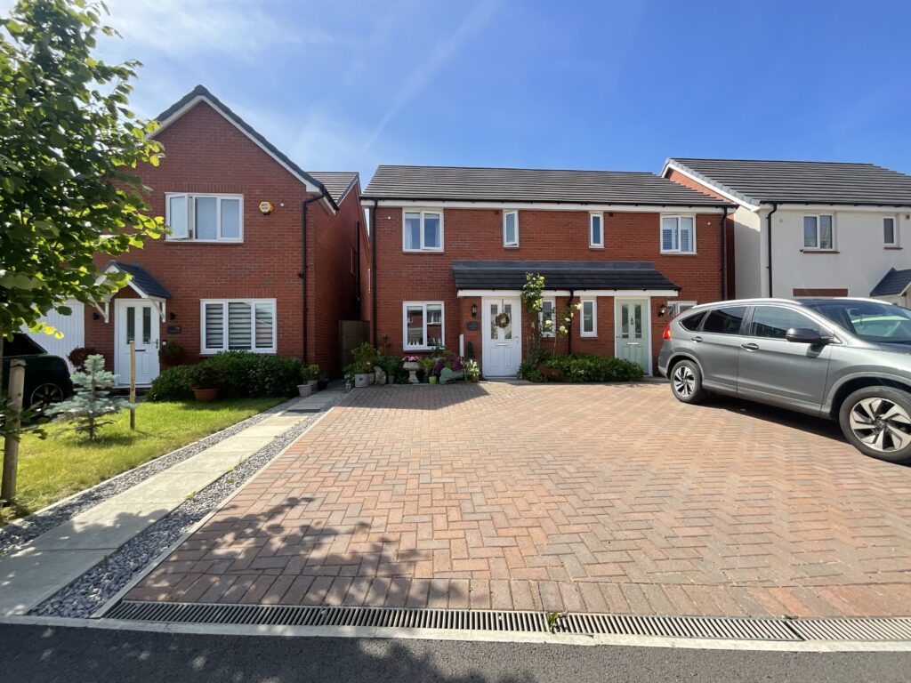 Rosemary Hill, Newcastle, ST5