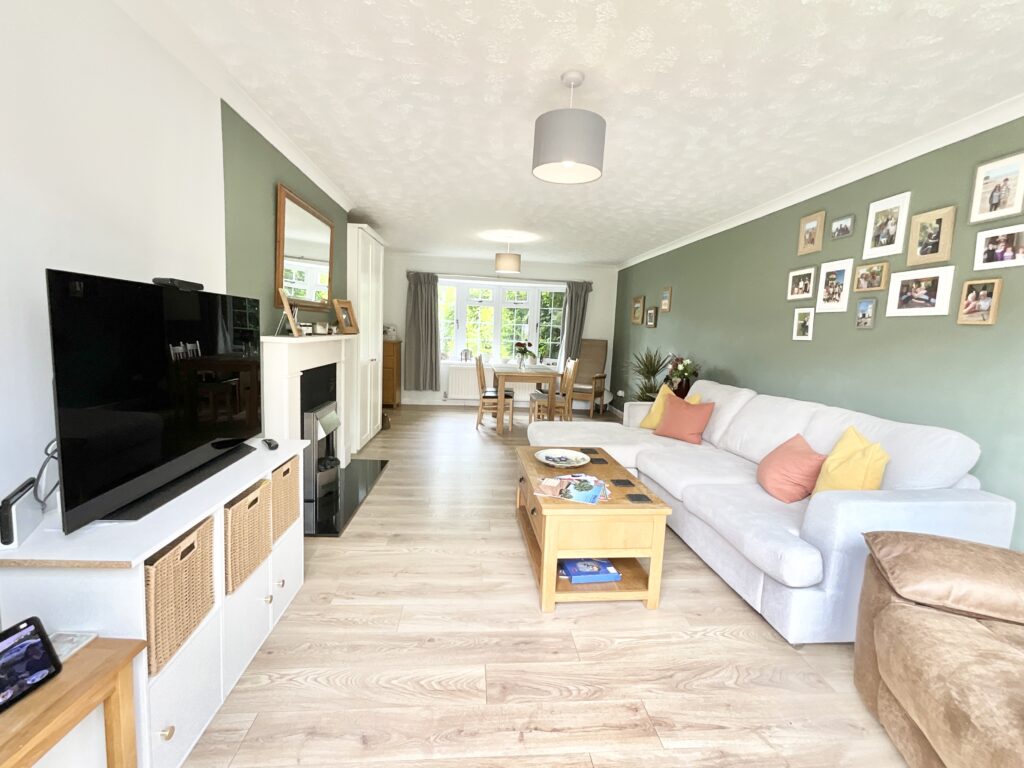 Meadow Close, Gnosall, ST20