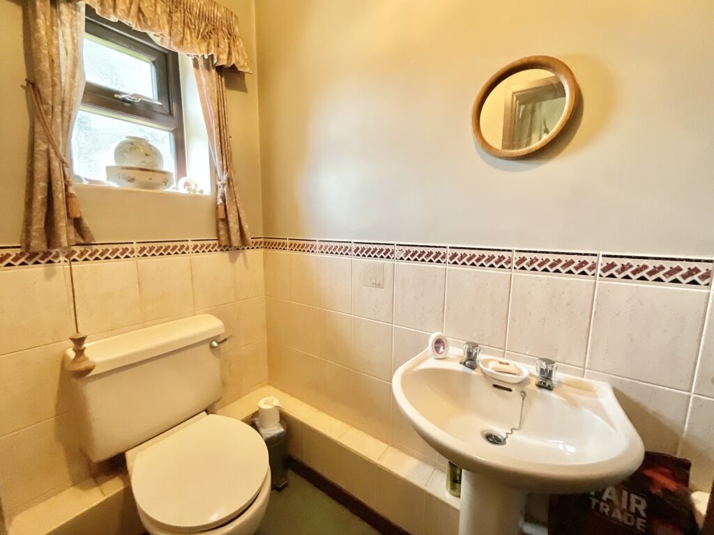 St. Johns Ave, Oulton, ST15