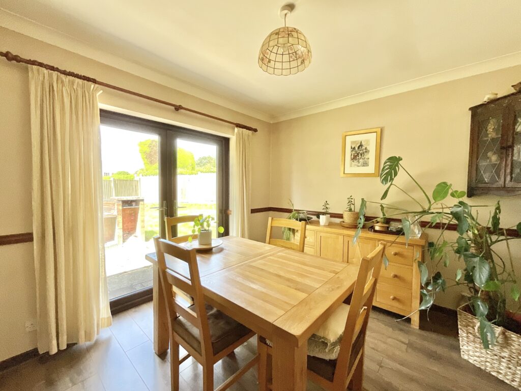 St. Johns Ave, Oulton, ST15