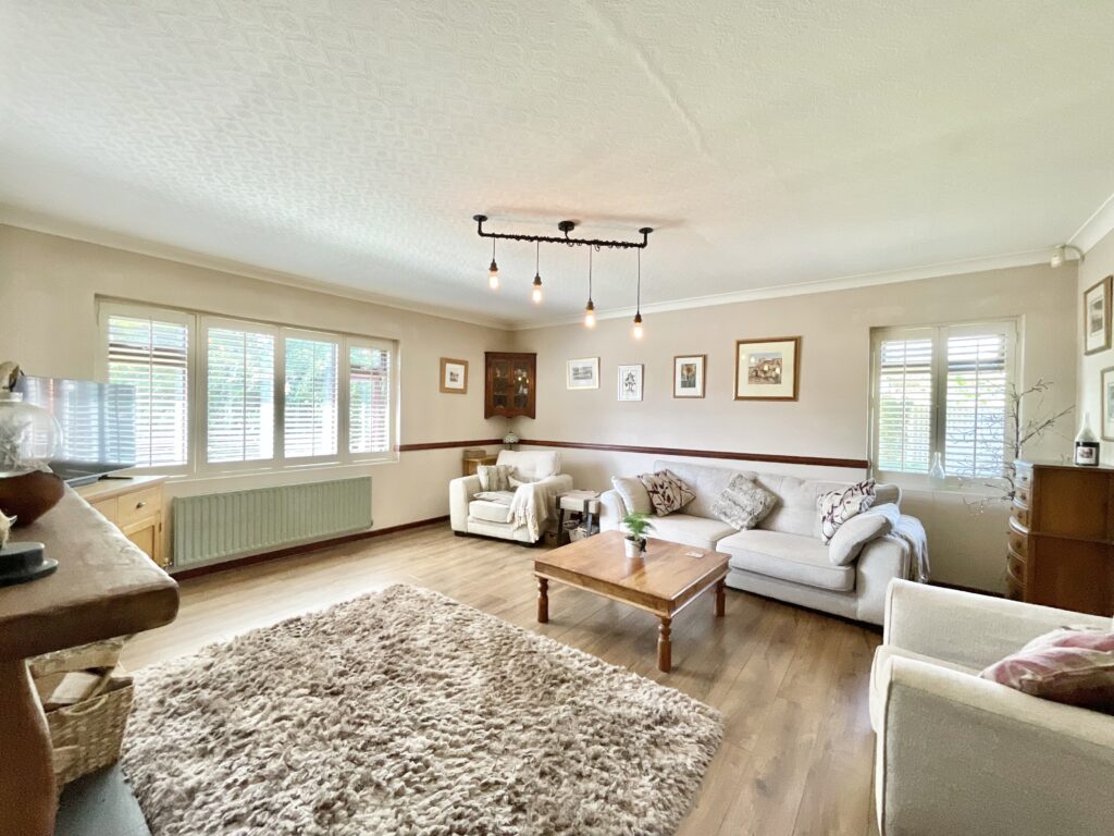 St. Johns Ave, Oulton, ST15