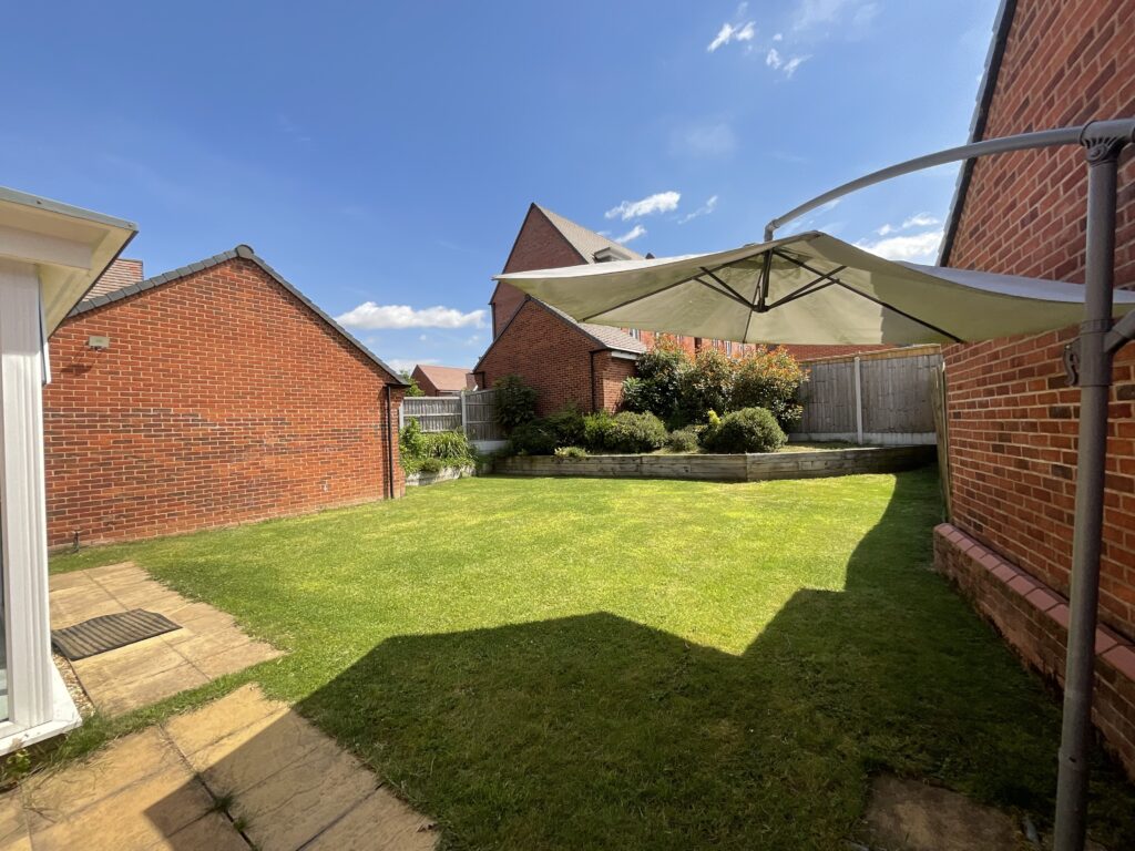 Edme Grove, Barlaston, ST12