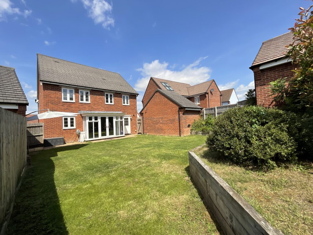 Edme Grove, Barlaston, ST12