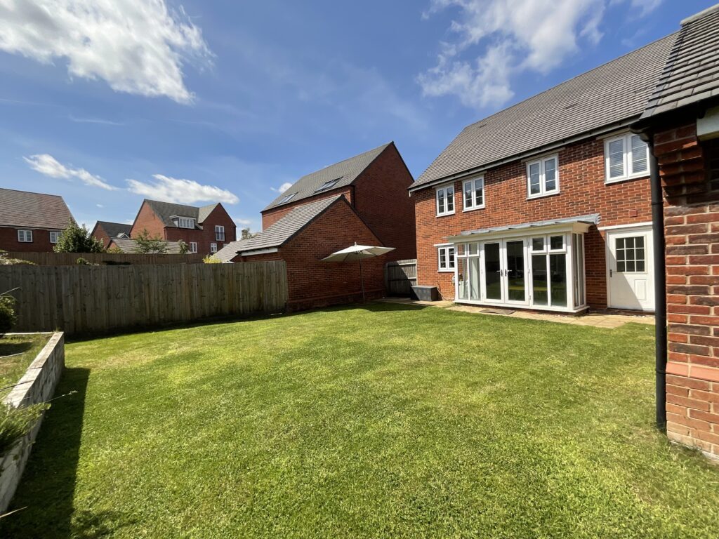 Edme Grove, Barlaston, ST12