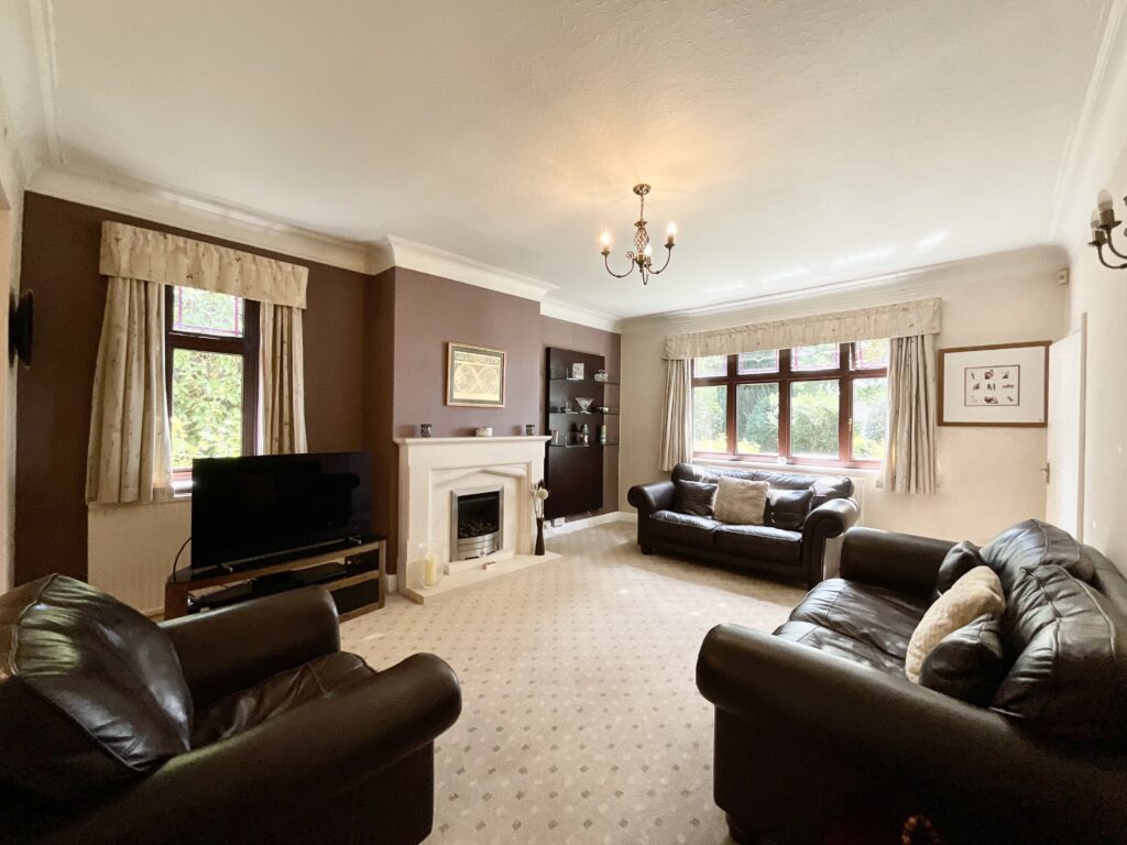 Station Road, Barlaston, ST12