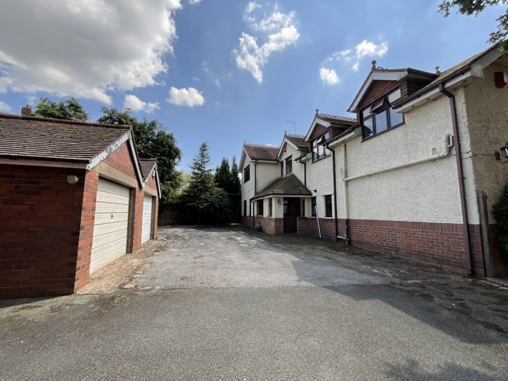 Station Road, Barlaston, ST12