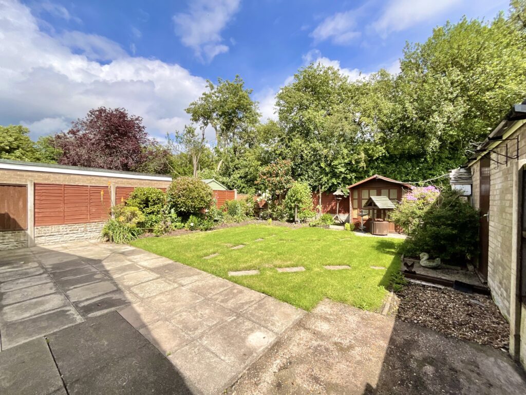 Caernarvon Road, Wistaston, CW2