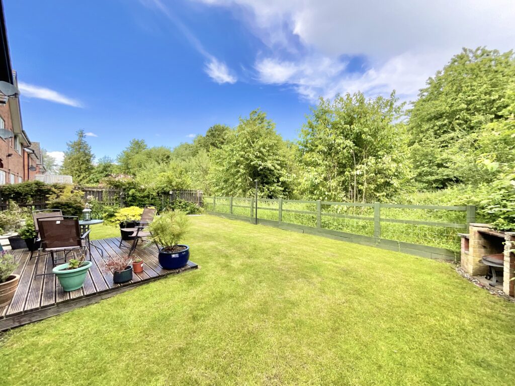 Westgate Park, Hough, CW2