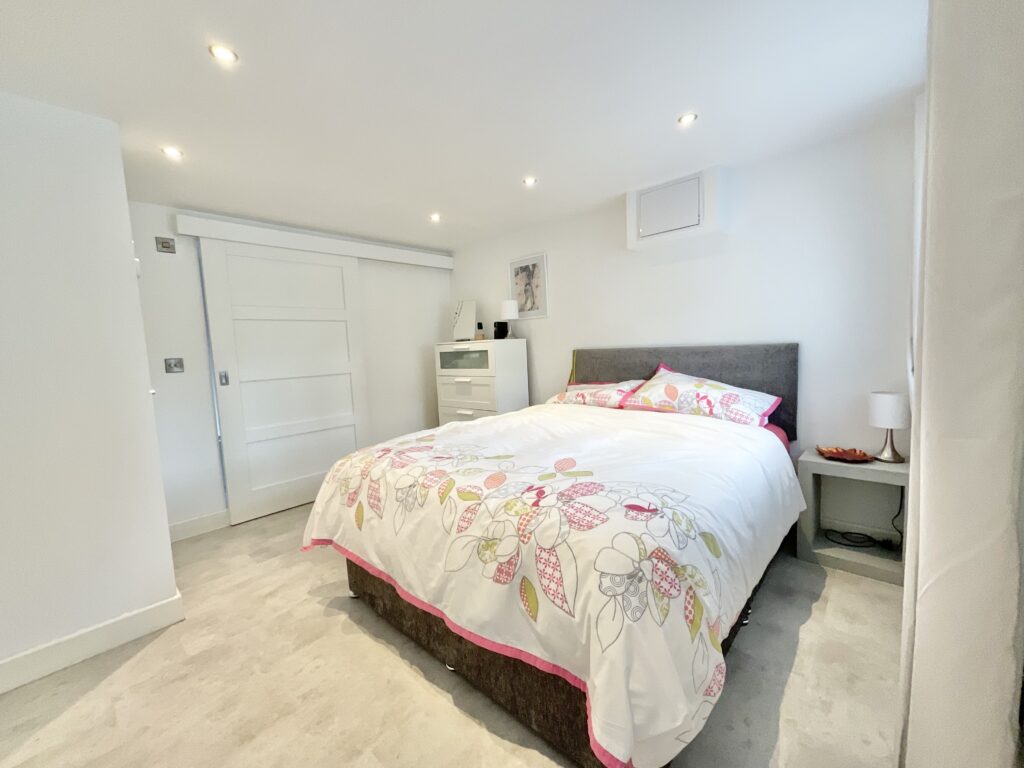 Sandbach Road, Rode Heath, ST7