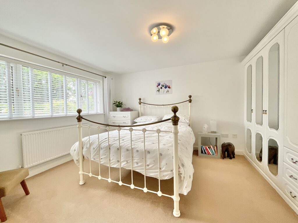 Sandbach Road, Rode Heath, ST7