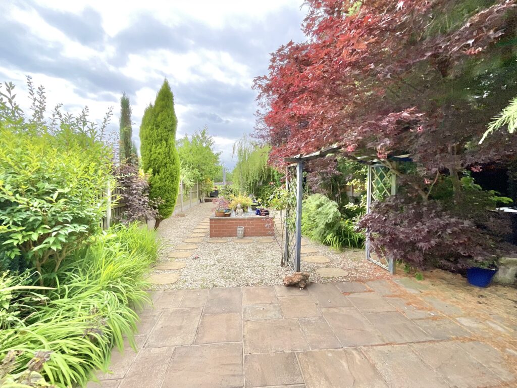 Sandbach Road, Rode Heath, ST7
