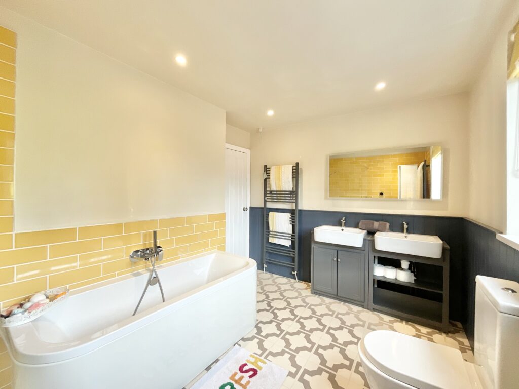 Crewe Road, Hatherton, CW5