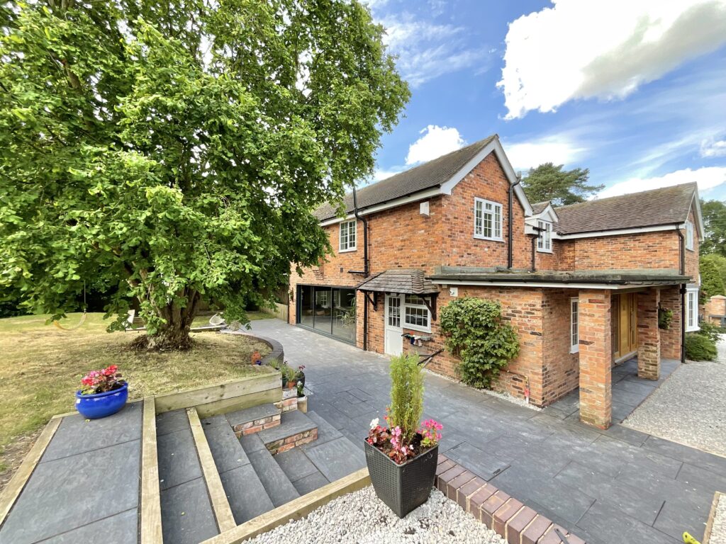 Crewe Road, Hatherton, CW5