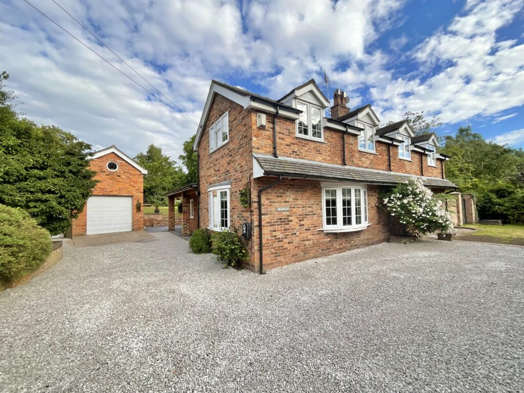 Crewe Road, Hatherton, CW5