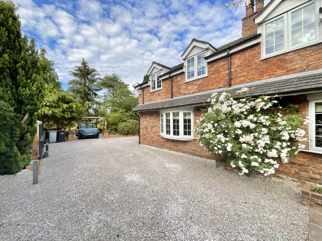 Crewe Road, Hatherton, CW5