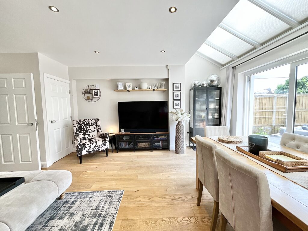 Stone Road, Uttoxeter, ST14