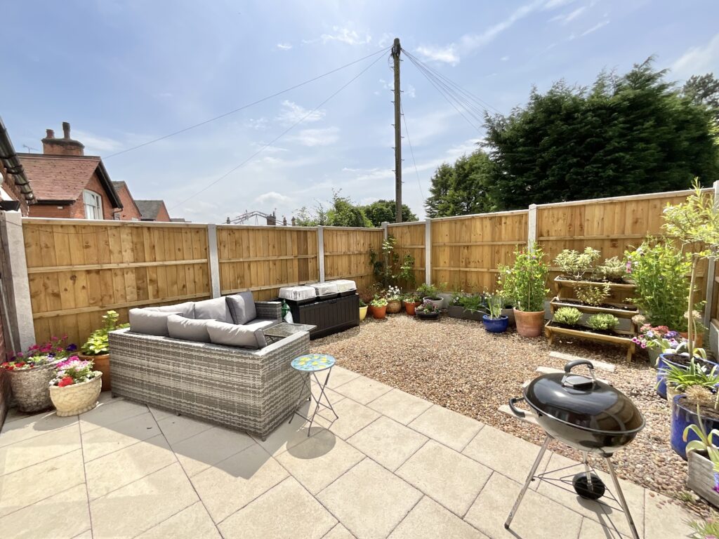 Stone Road, Uttoxeter, ST14