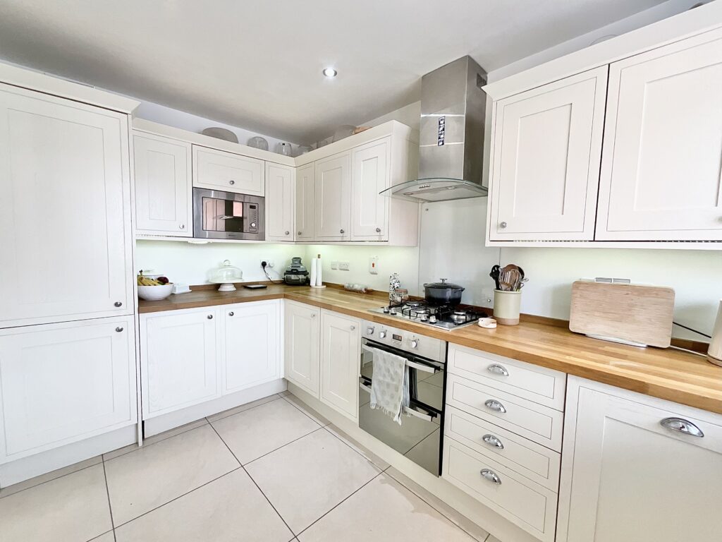 Stone Road, Uttoxeter, ST14