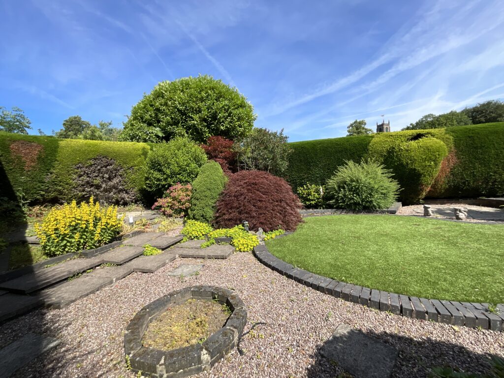 Giles Close, Cheadle, ST10
