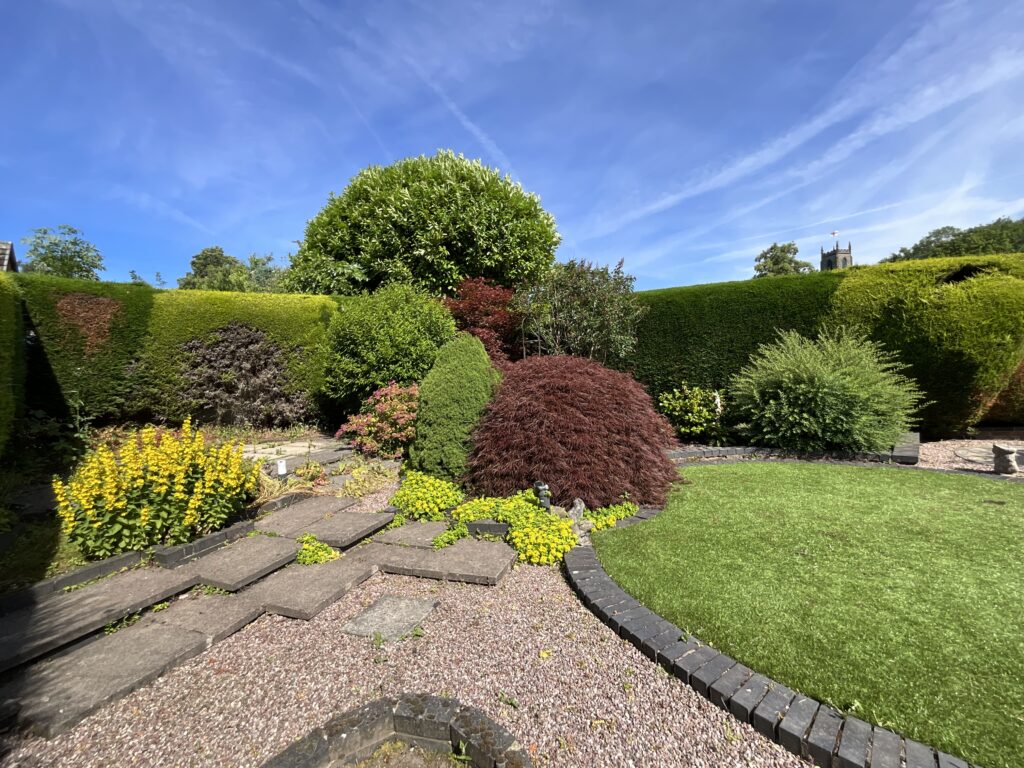Giles Close, Cheadle, ST10