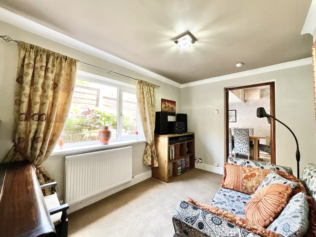 Mollatts Wood Road, Leek, ST13