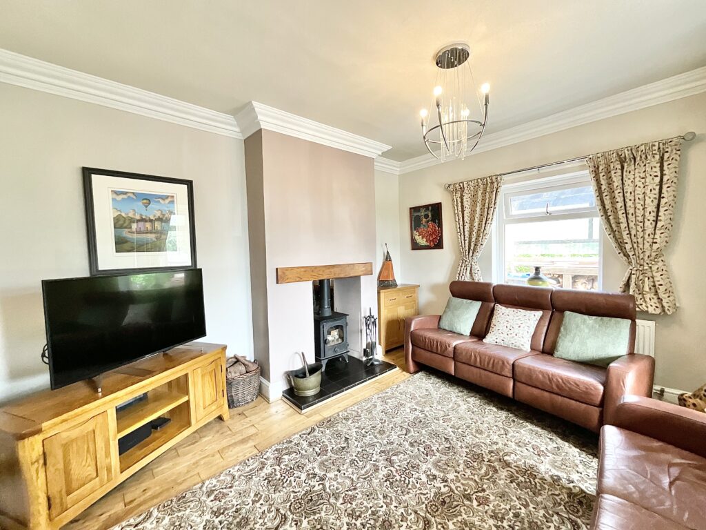 Mollatts Wood Road, Leek, ST13