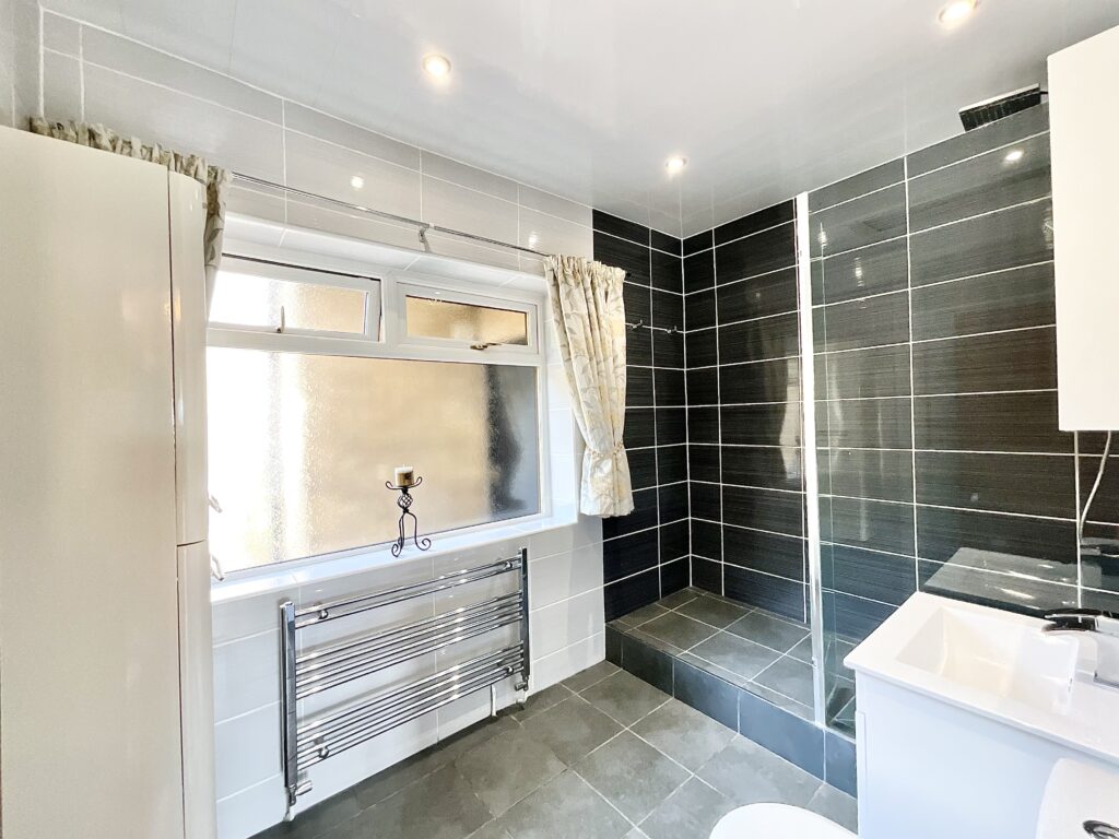 Mollatts Wood Road, Leek, ST13