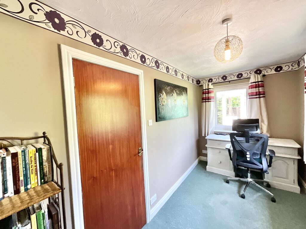 Mollatts Wood Road, Leek, ST13