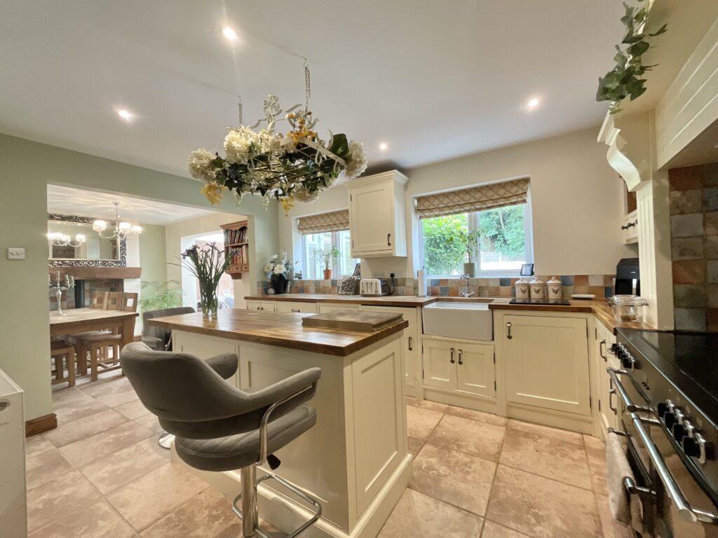 Sandy Lane, Aston, CW5