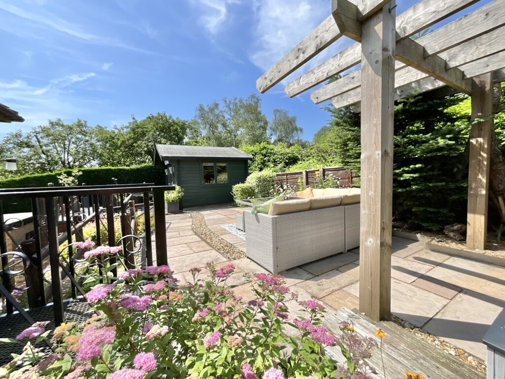 Mollatts Wood Road, Leek, ST13