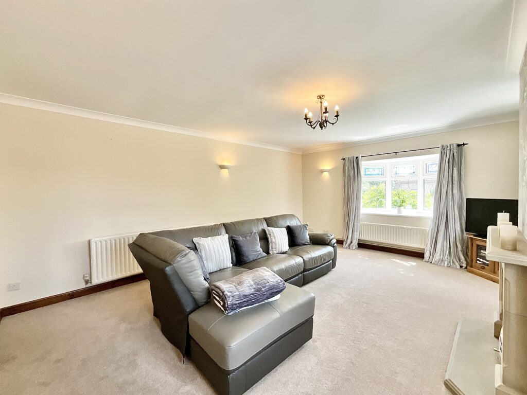 Froghall Road, Cheadle, ST10