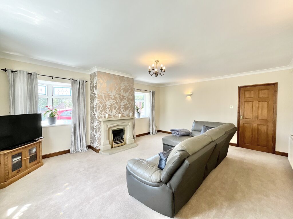 Froghall Road, Cheadle, ST10