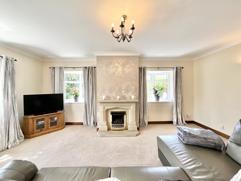 Froghall Road, Cheadle, ST10