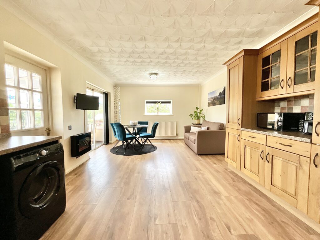 Froghall Road, Cheadle, ST10