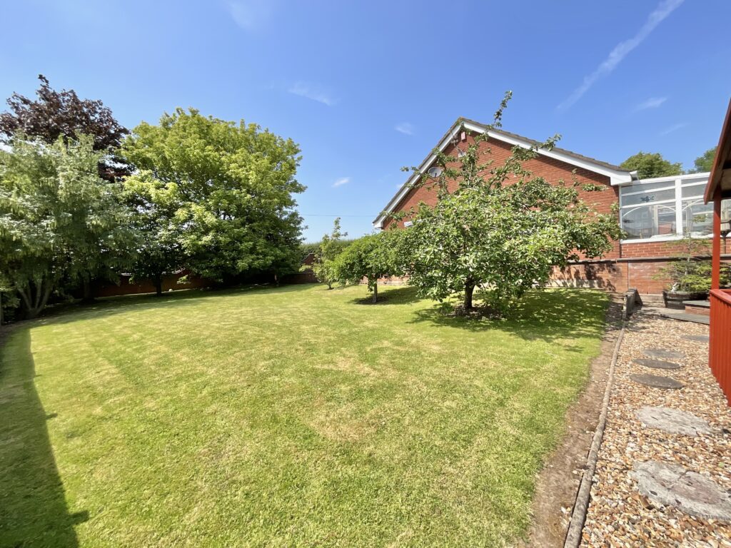 Froghall Road, Cheadle, ST10