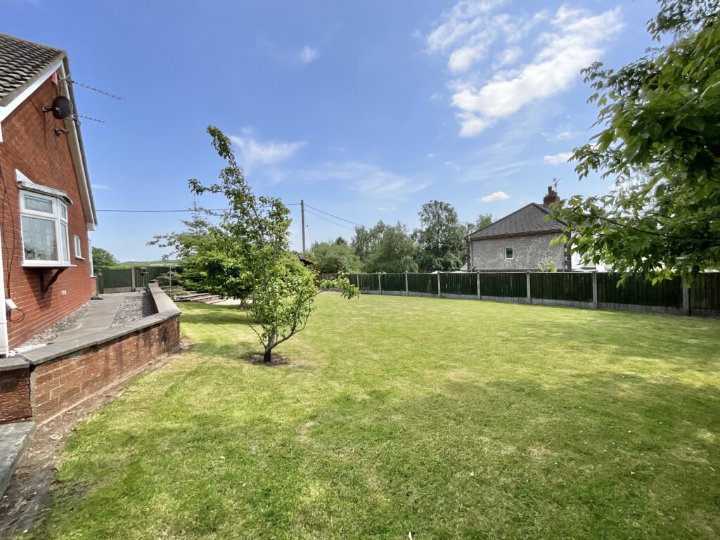 Froghall Road, Cheadle, ST10