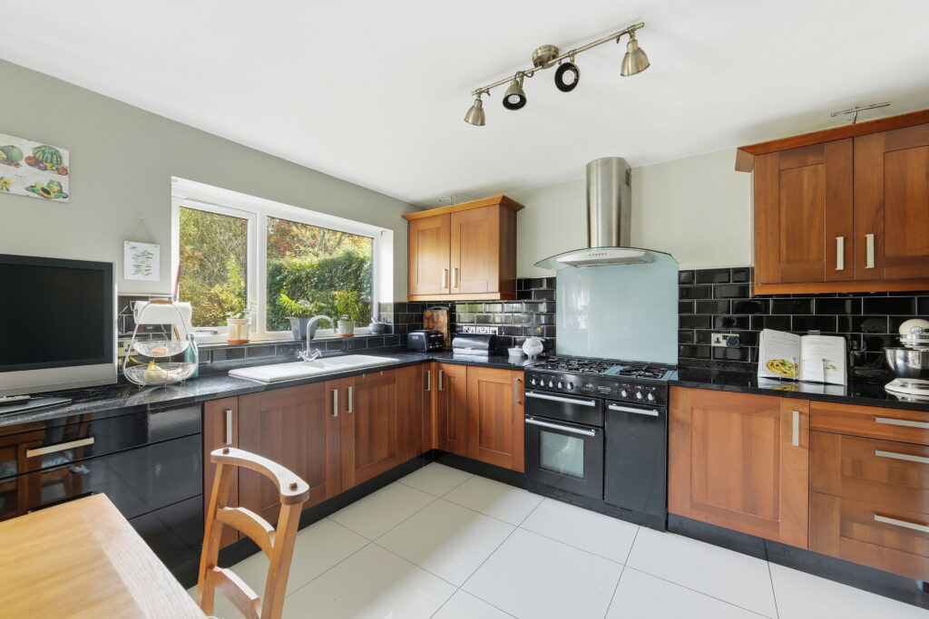 Westgate Park, Hough, CW2
