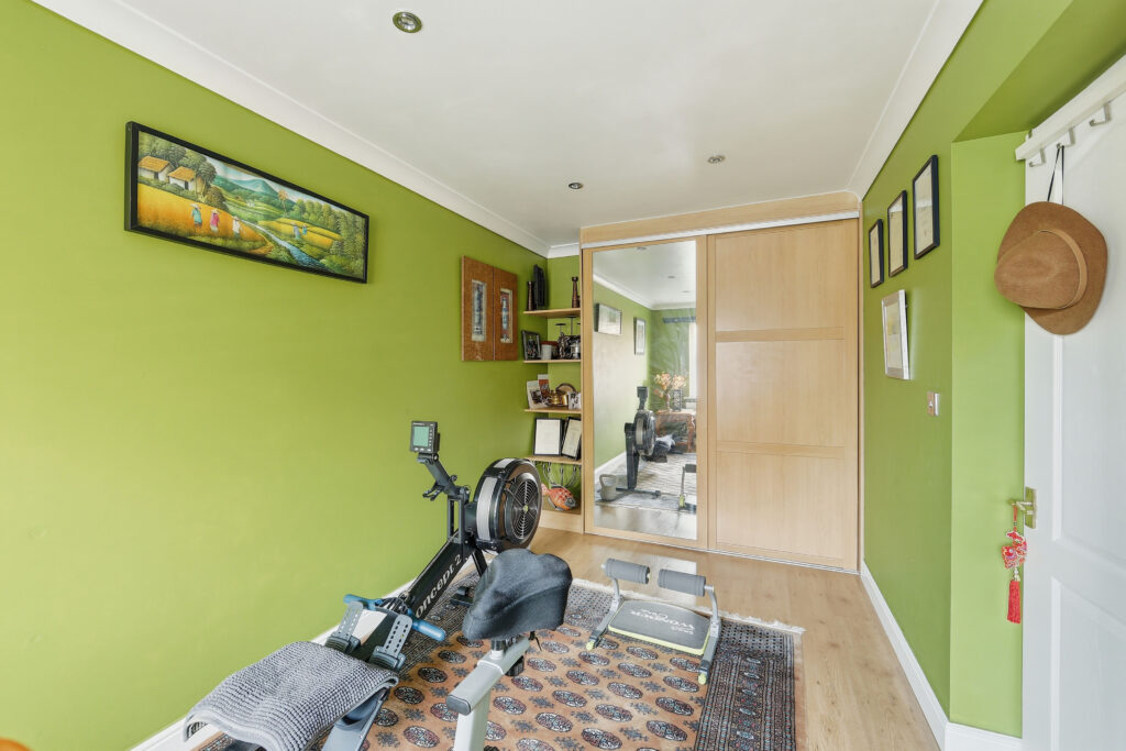 Westgate Park, Hough, CW2