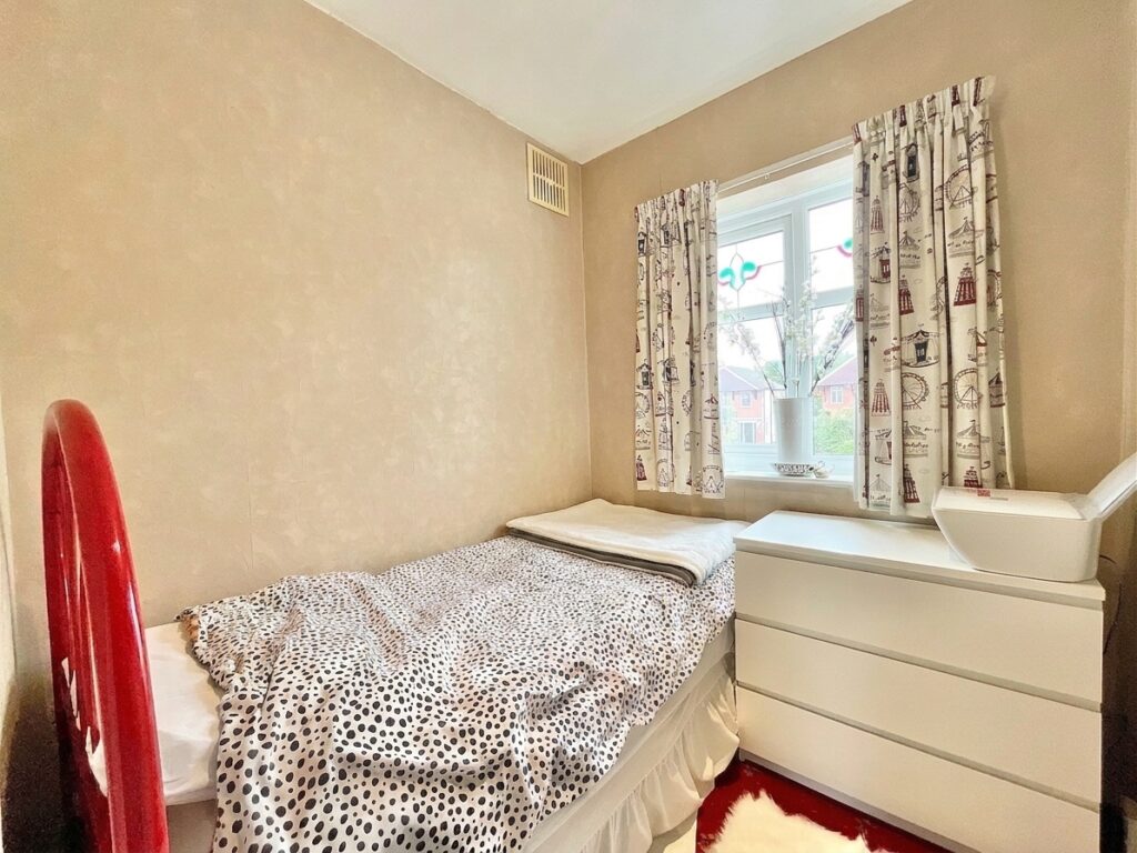 Uttoxeter Road, Blythe Bridge, ST11
