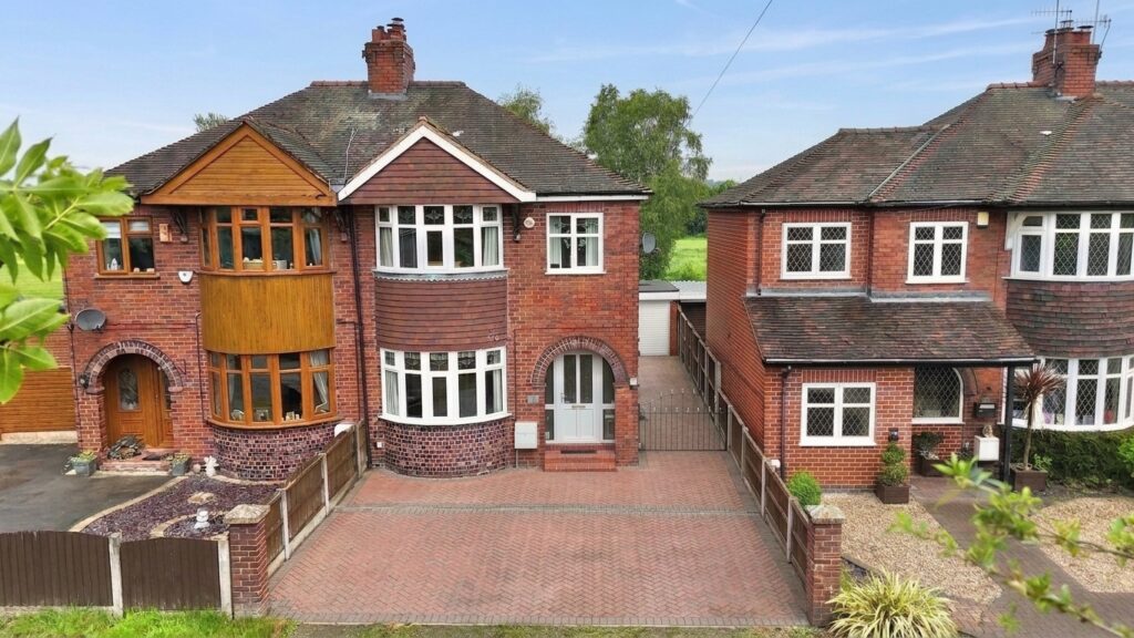 Uttoxeter Road, Blythe Bridge, ST11