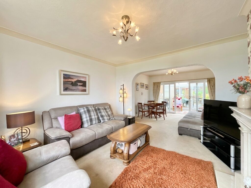 Uttoxeter Road, Draycott, ST11
