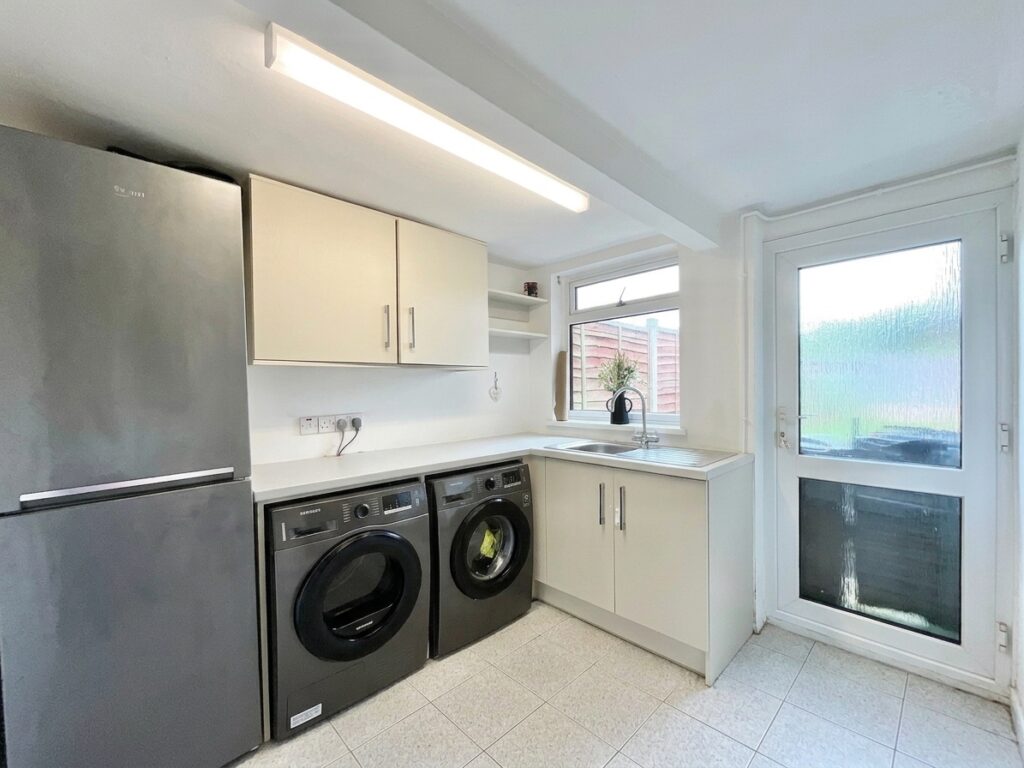 Station Road, Endon, ST9