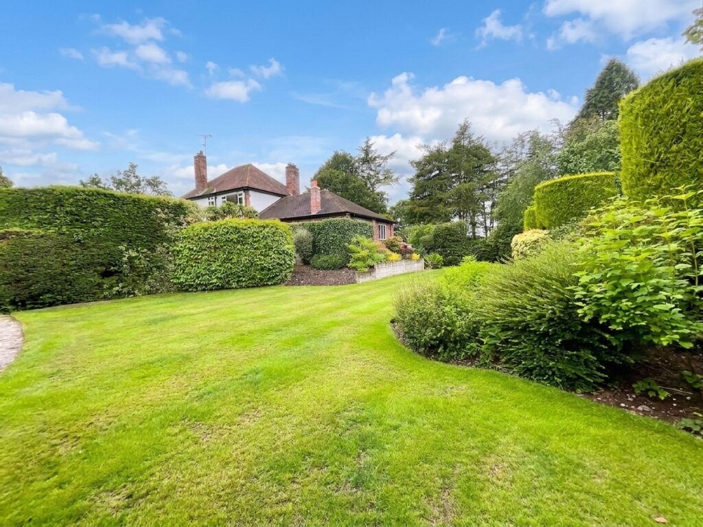 Winghouse Lane, Tittensor, ST12