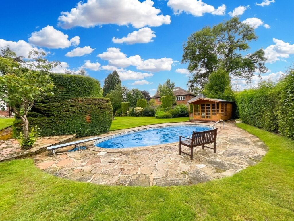 Winghouse Lane, Tittensor, ST12