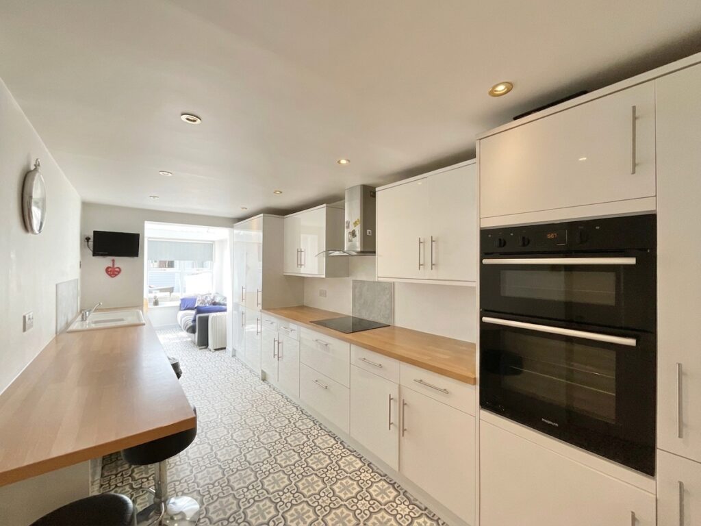 Woolston Drive, Hough, CW2