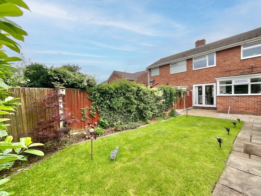 Dale Close, Cheadle, ST10