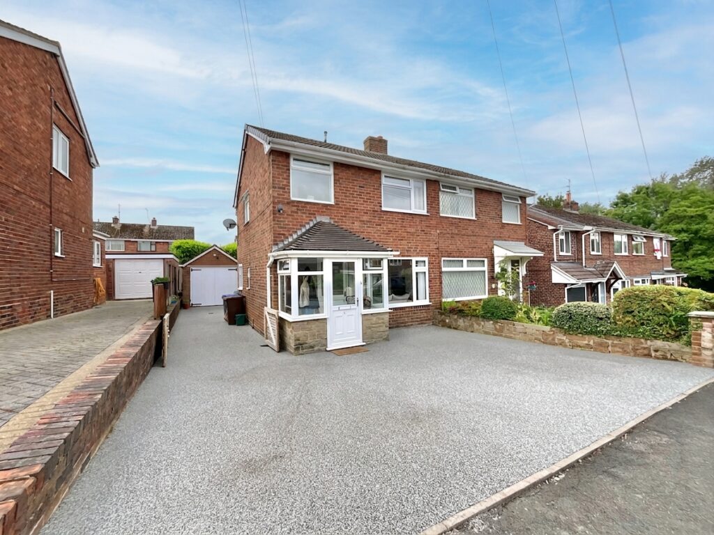 Dale Close, Cheadle, ST10