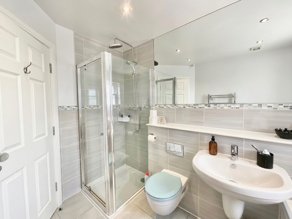 Stone Road, Uttoxeter, ST14