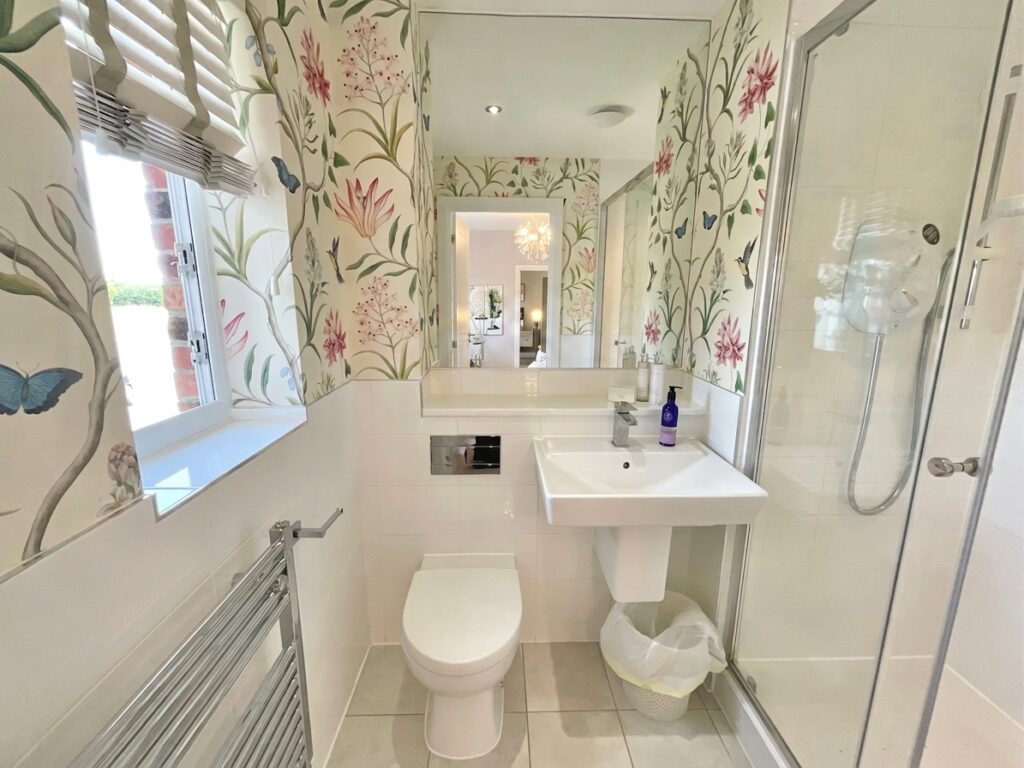 35 East Avenue, Weston, CW2 5LZ